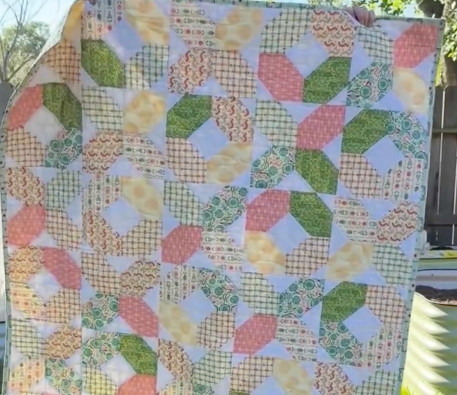 Love Bugs Quilt Fabric Bundle - Included Hugs & Kisses pattern by Cloud9 Fabrics