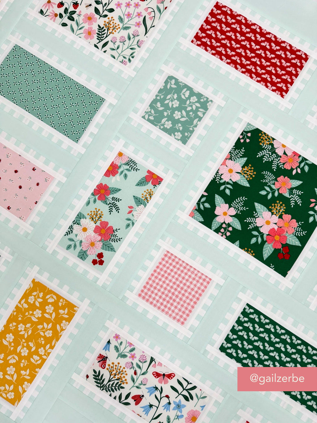 Happy Mail Quilt Pattern - Pen + Paper Patterns